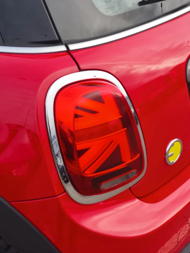 Mini Cooper SE, снимка 16 - Автомобили и джипове - 53192030