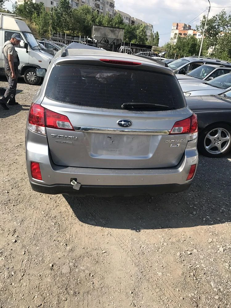 Subaru Outback 2.0D , снимка 10 - Автомобили и джипове - 18801851