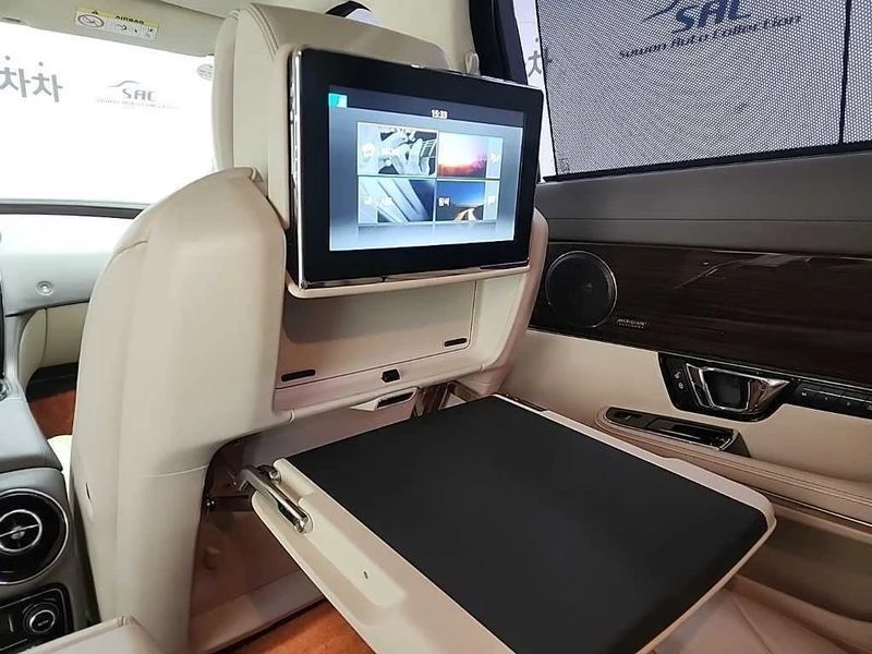 Jaguar Xj 3.0 Automatic, снимка 15 - Автомобили и джипове - 55926301