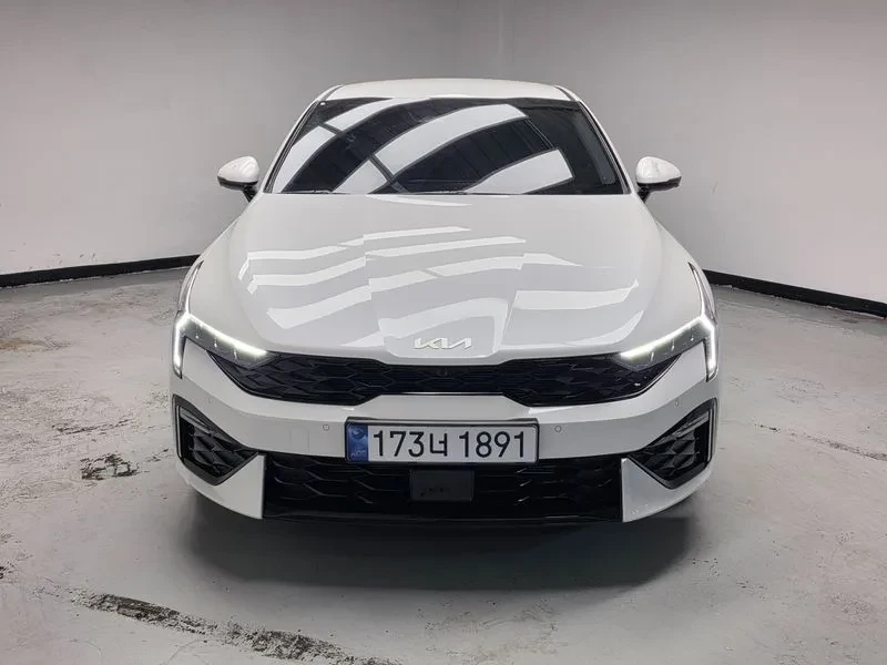 Kia K5 2.0 Noblesse/ЧИСТО НОВА, снимка 3 - Автомобили и джипове - 56683018