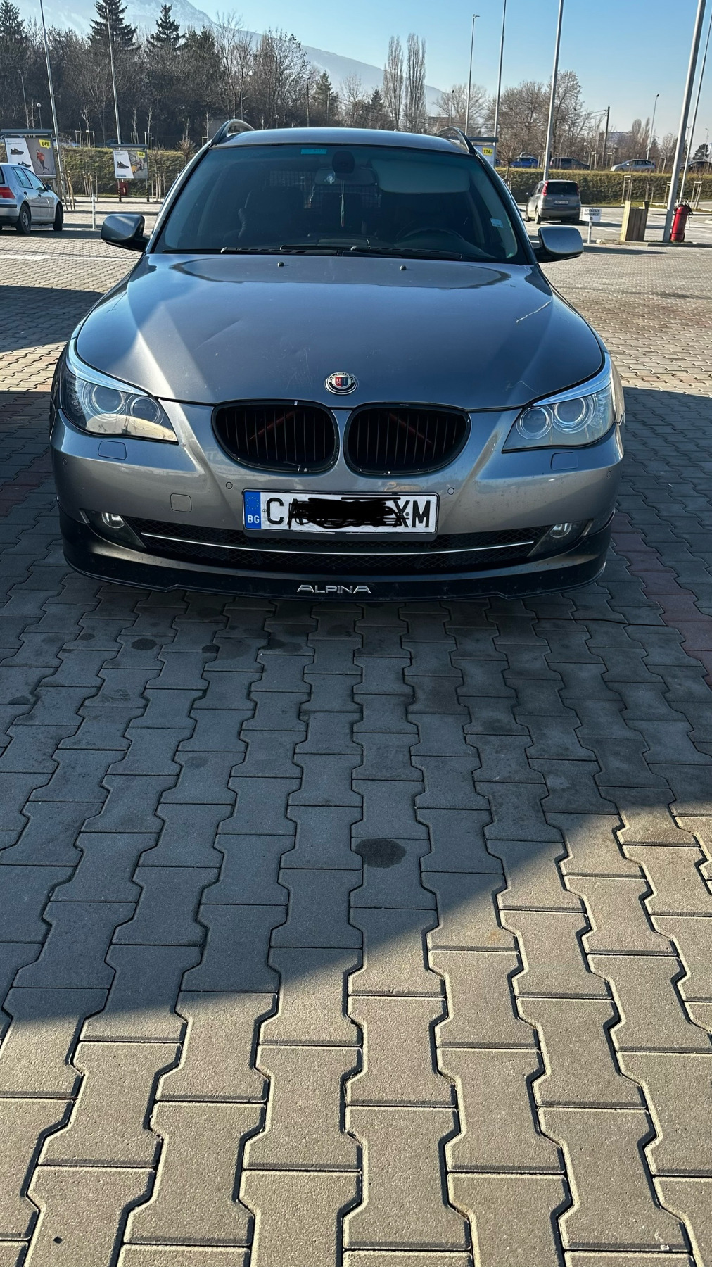 BMW 525 525d 530 lci - изображение 1