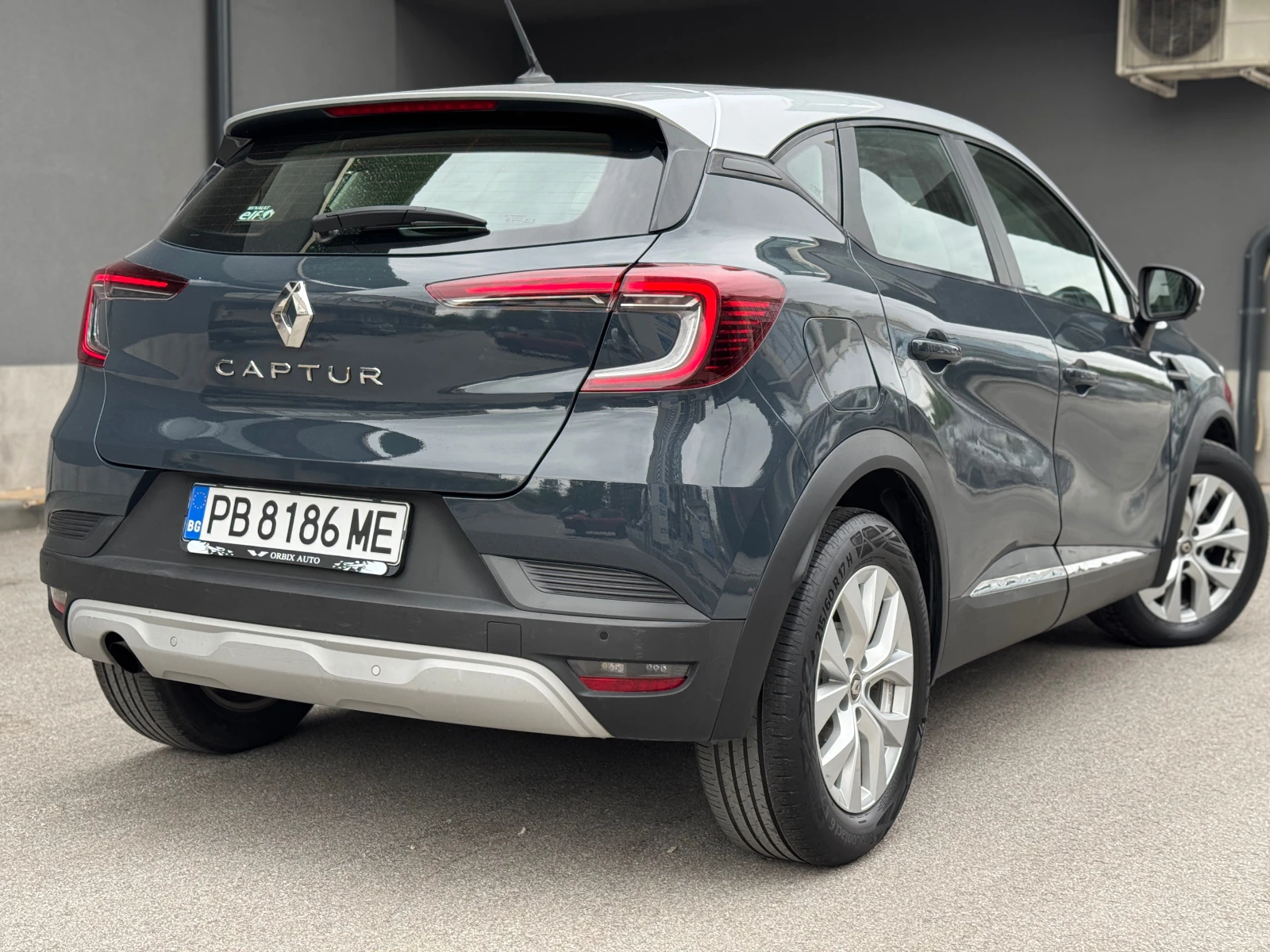 Renault Captur Гаранционен! // Върнат от лизинг/ - изображение 3