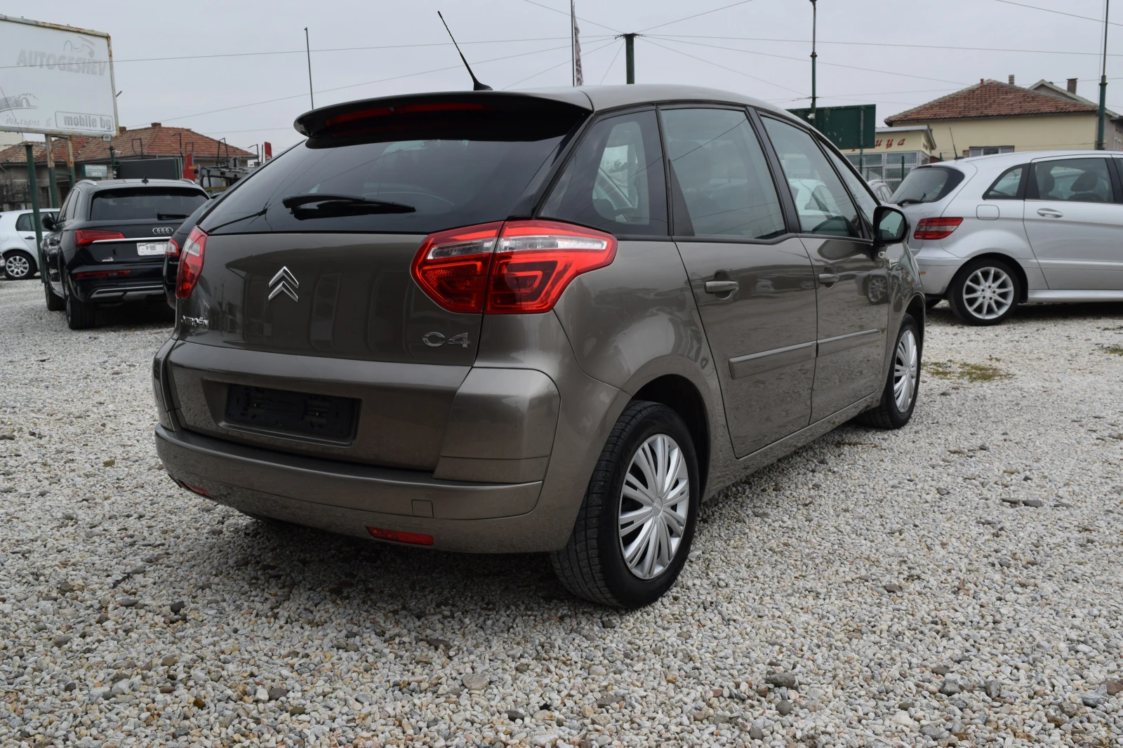 Citroen C4 Picasso 1, 6i Газ - изображение 6