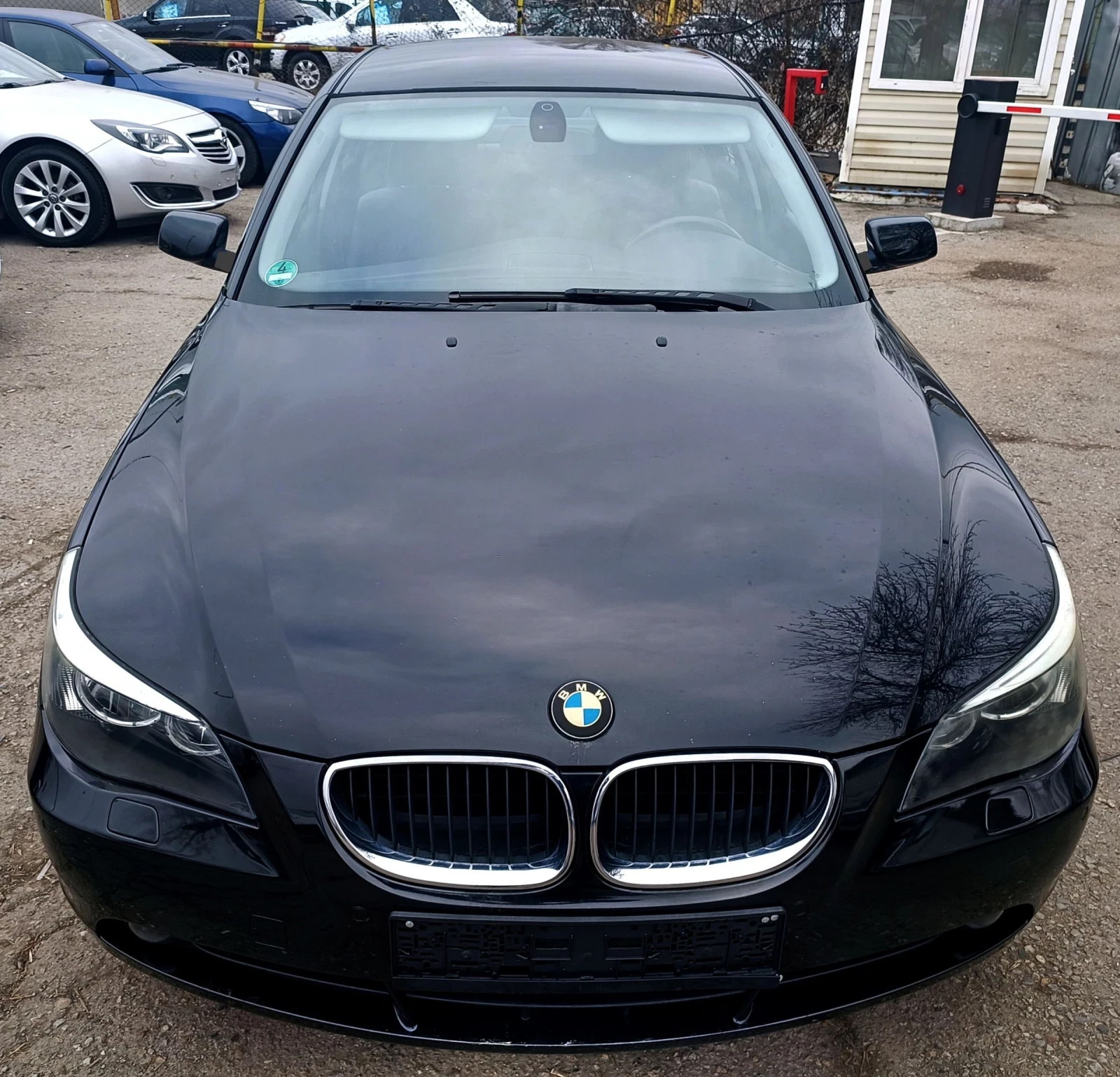 BMW 525 2.5i/Individual  - изображение 2