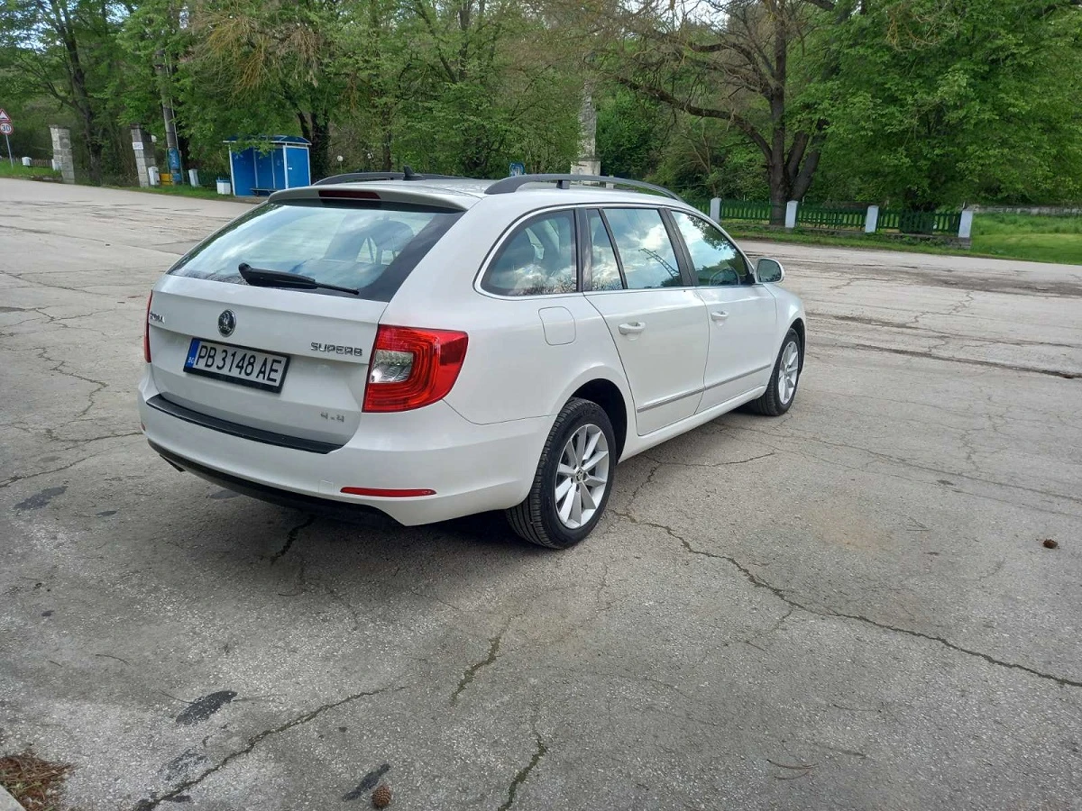 Skoda Superb  - изображение 7