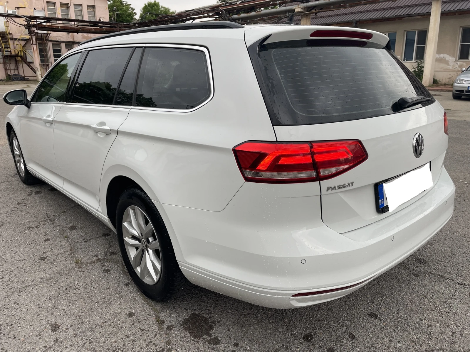 VW Passat 2.0 TDI - изображение 7