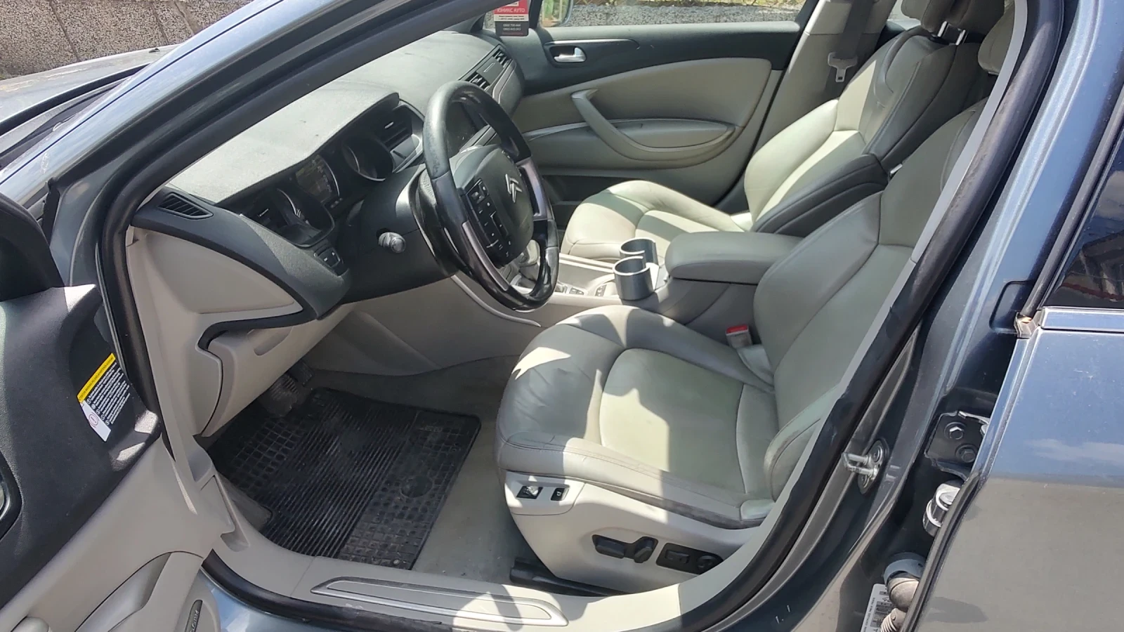 Citroen C5 2.2 HDI 204 к. с.  - изображение 9