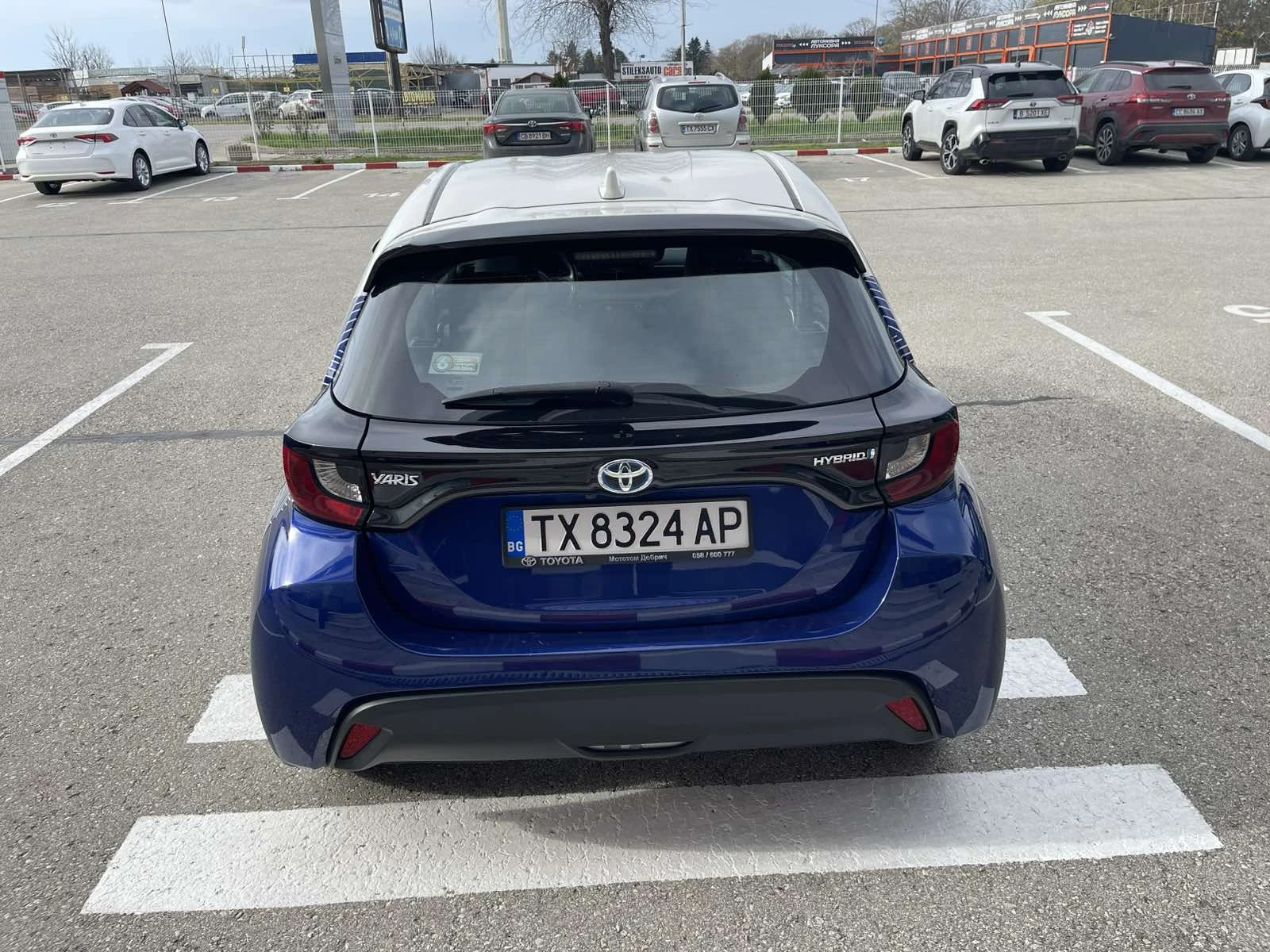 Toyota Yaris 1.5 HYBRID CHIC  - изображение 7