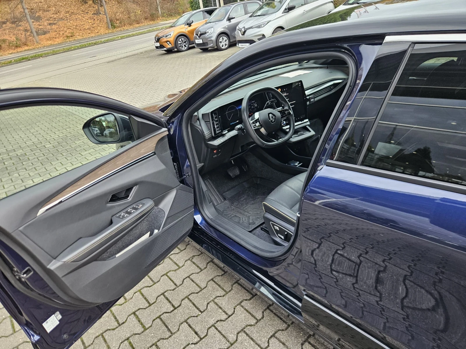 Renault Megane E-Tech EV60 ICON | Mobile.bg   7