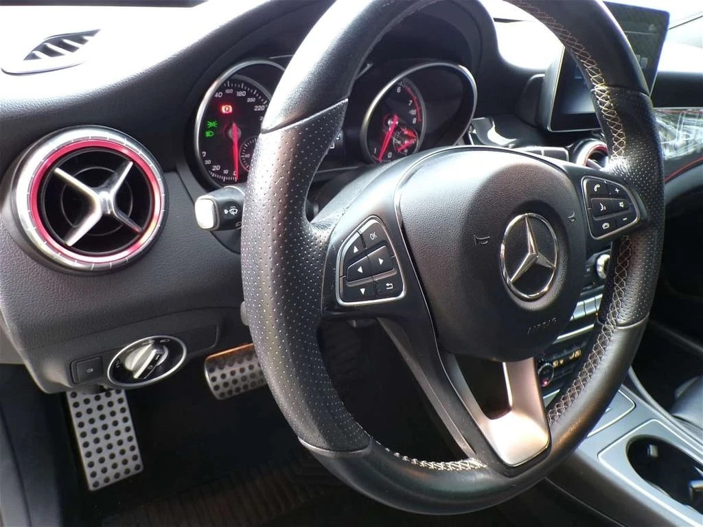 Mercedes-Benz CLA 250 ���* 4M * CARFAX * ����������� | Mobile.bg � ����������� 14