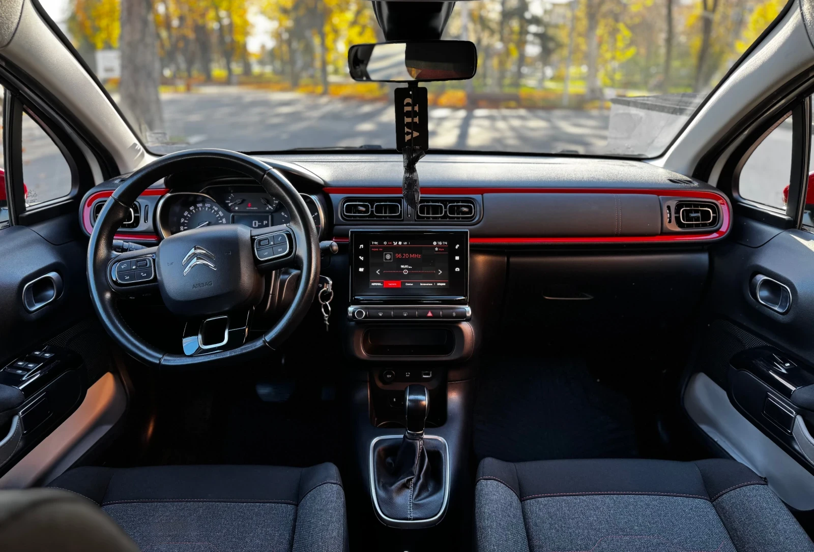 Citroen C3 1.2 - PureTech- SHINE, снимка 17 - Автомобили и джипове - 53822772