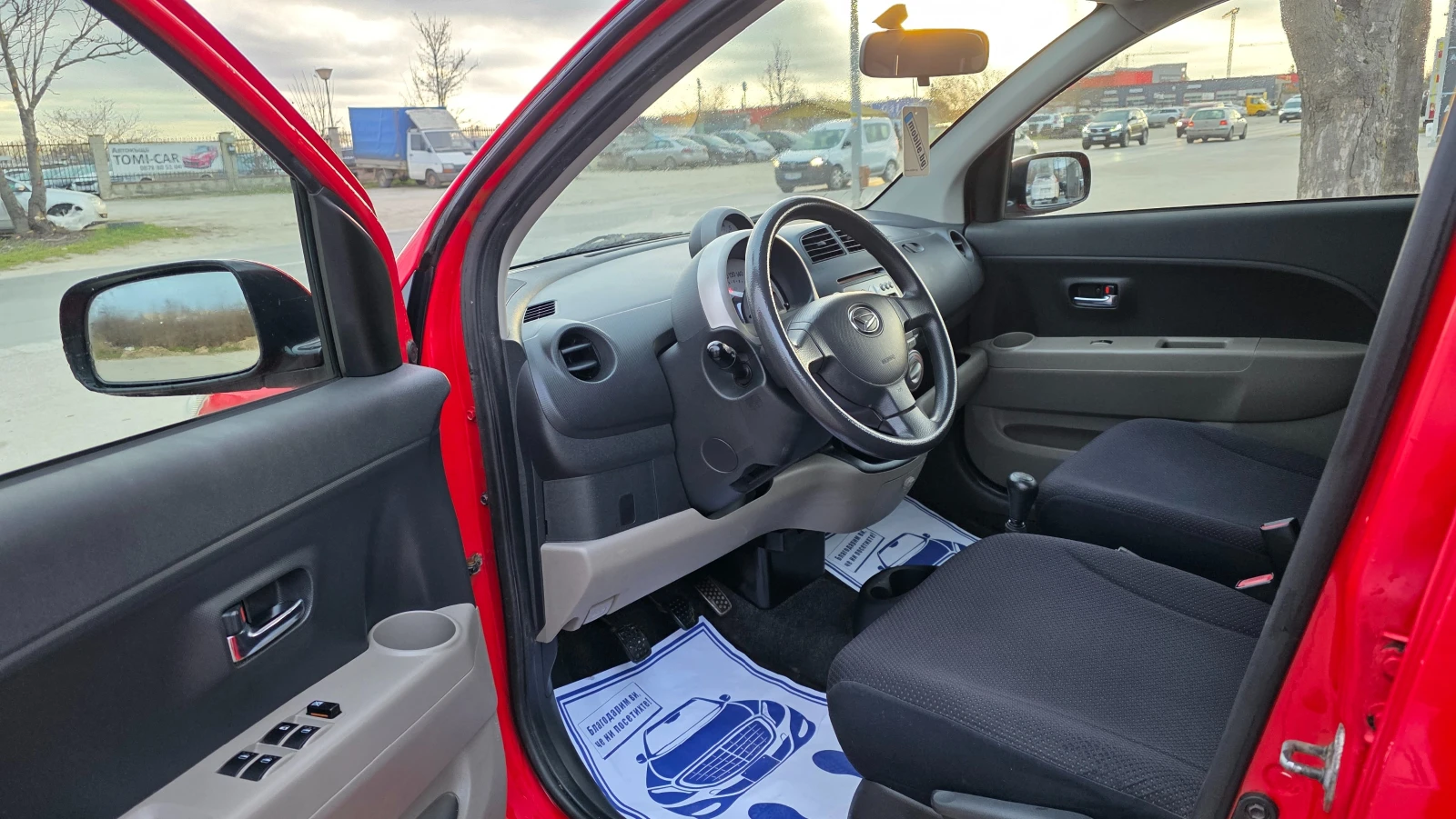 Daihatsu Sirion БЕЗУПРЕЧНА , снимка 6 - Автомобили и джипове - 54184289