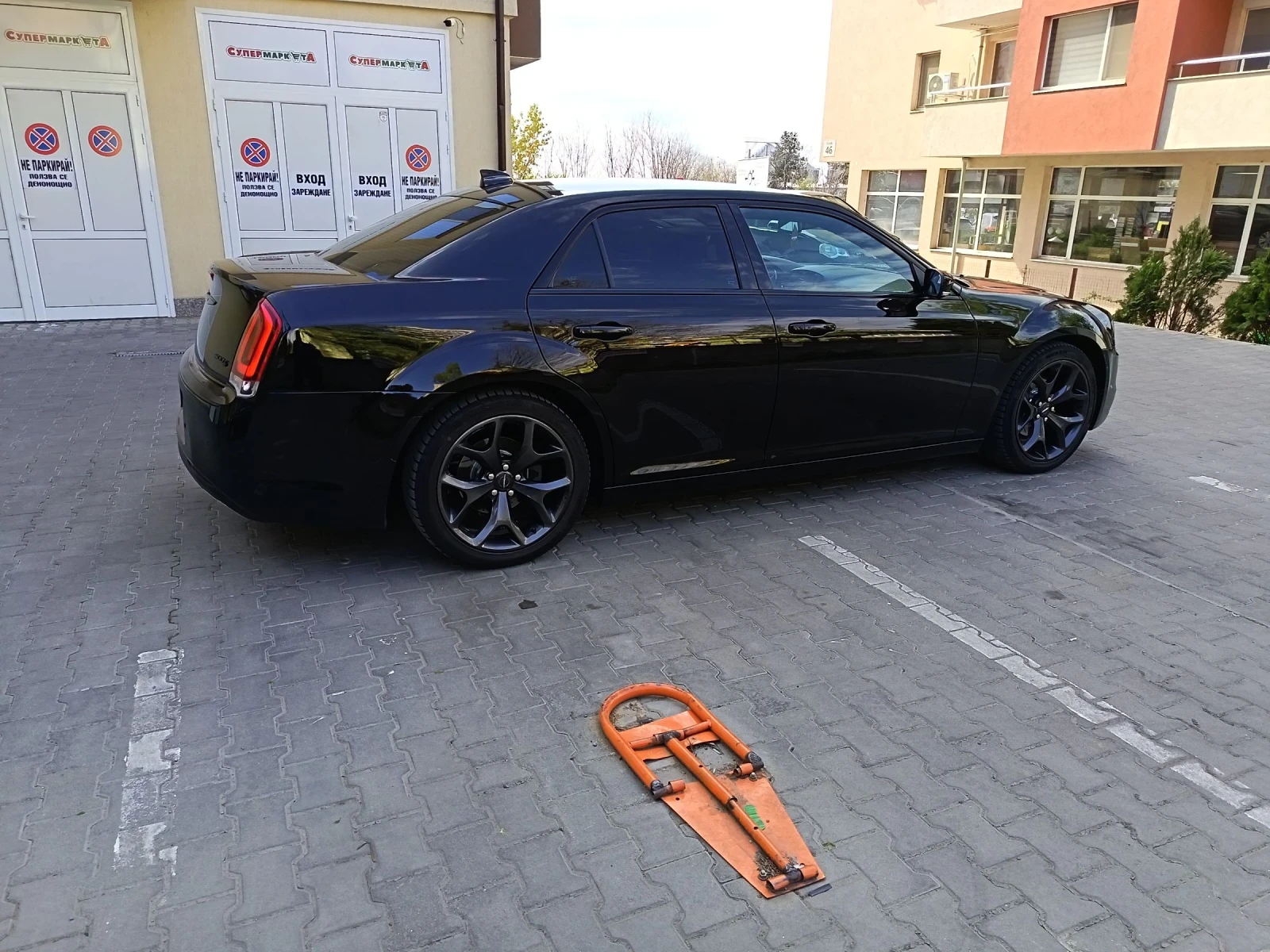 Chrysler 300c S, снимка 2 - Автомобили и джипове - 54234983