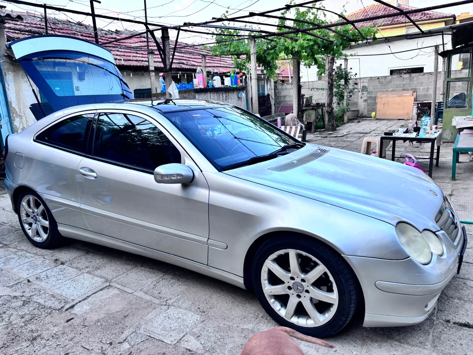 Mercedes-Benz C 220 Kupe, снимка 2 - Автомобили и джипове - 54701938