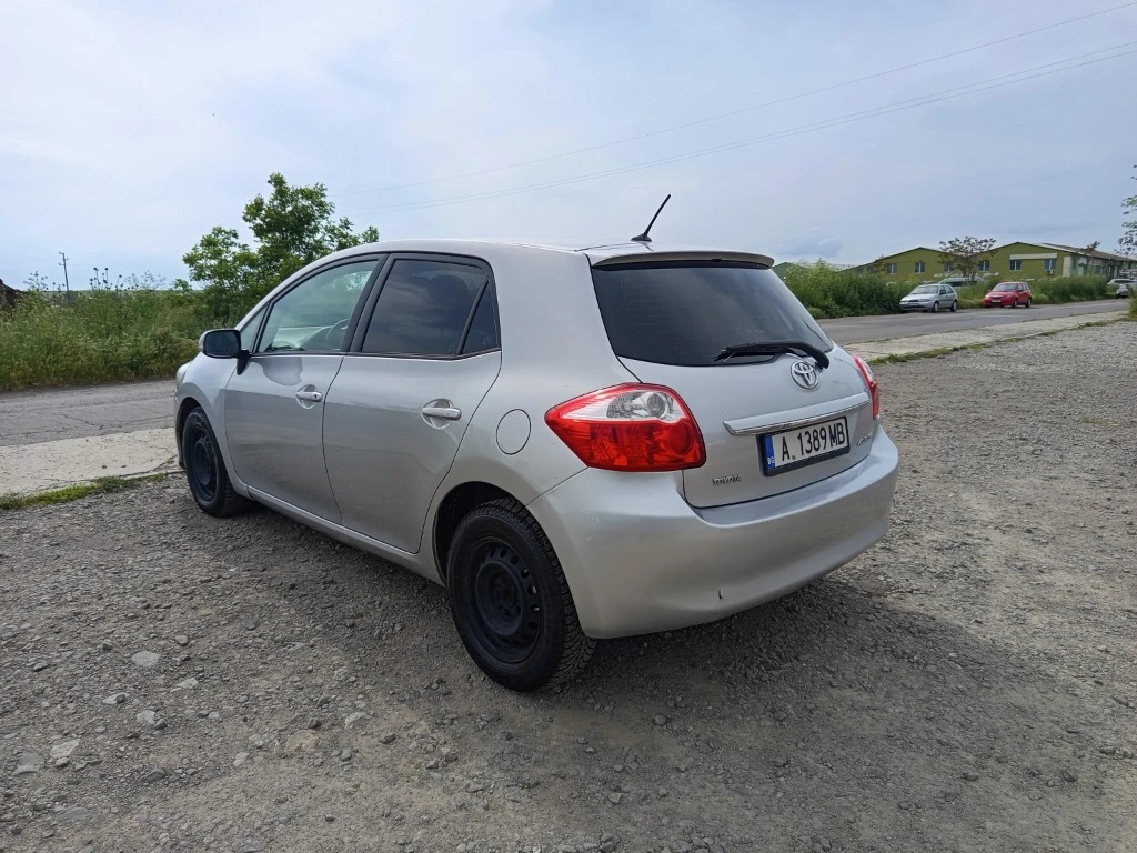 Toyota Auris, снимка 9 - Автомобили и джипове - 54852787