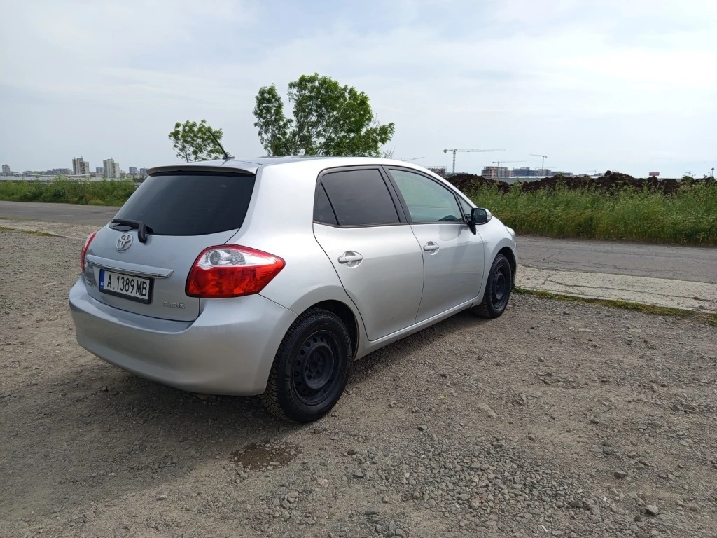 Toyota Auris, снимка 10 - Автомобили и джипове - 54852787