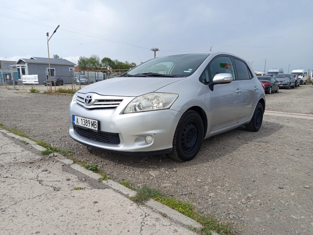 Toyota Auris, снимка 8 - Автомобили и джипове - 54852787