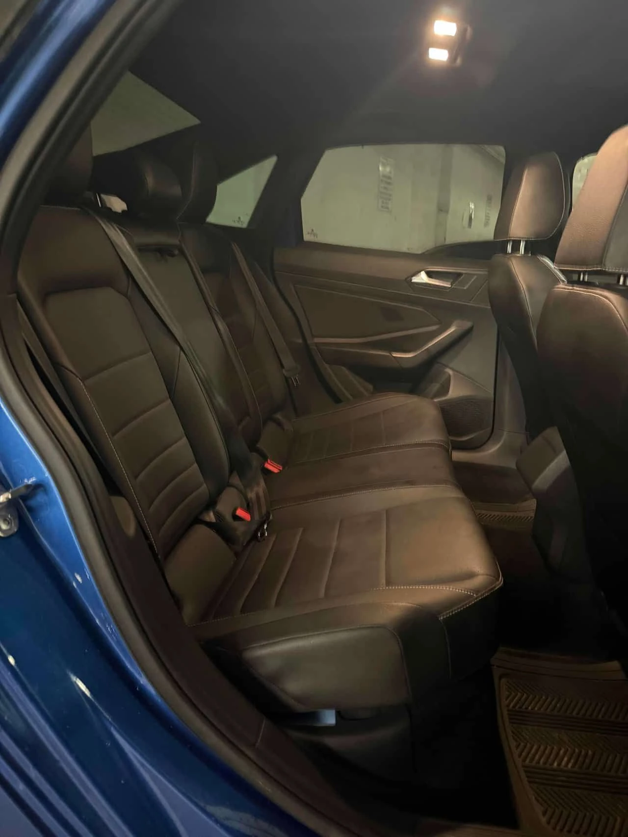 VW Jetta * Comfortline * АВТОКРЕДИТ БЕЗ ПЪРВОНАЧАЛНА ВНОСКА, снимка 17 - Автомобили и джипове - 54908594