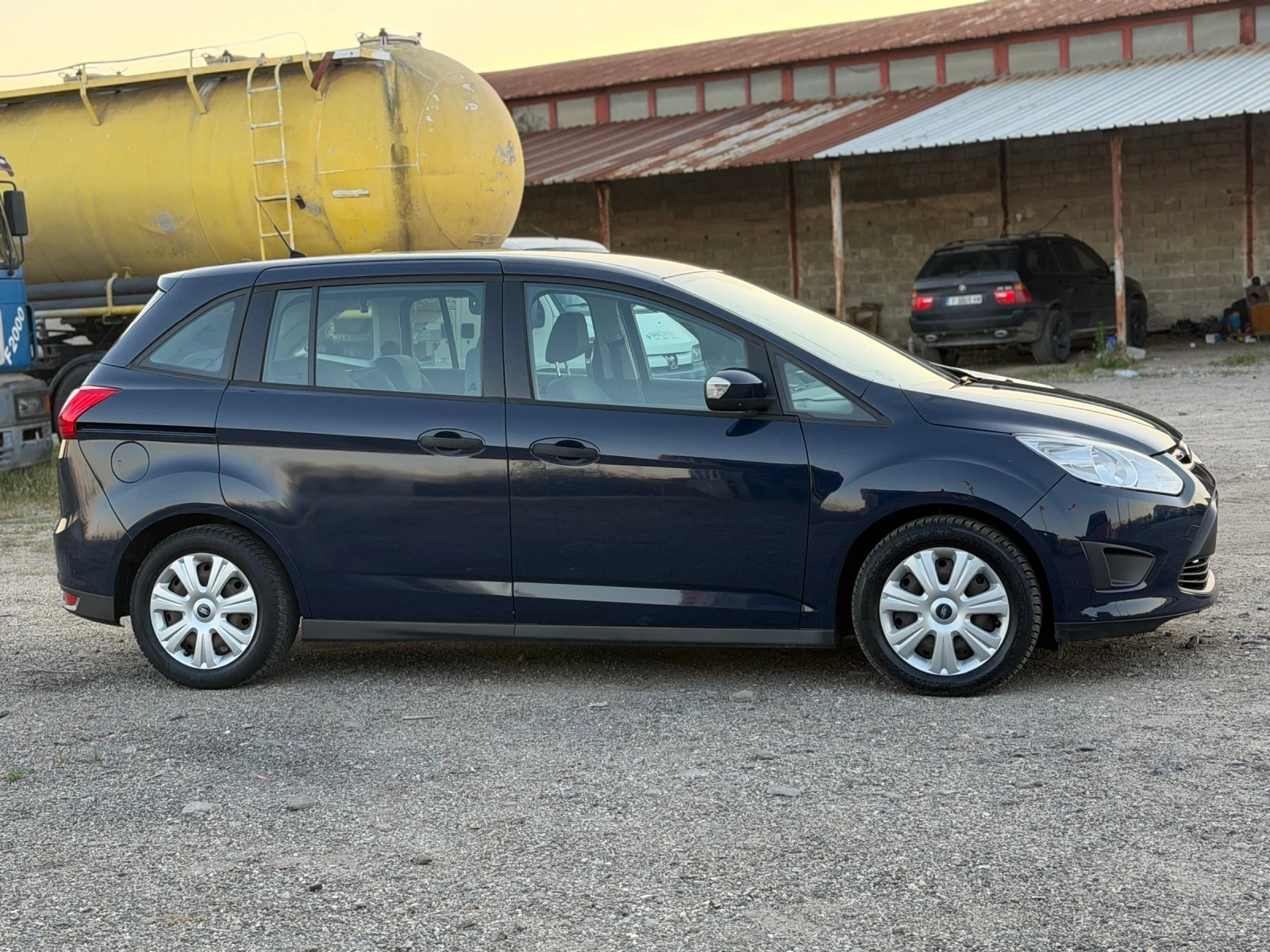 Ford Grand C-Max 100 к.с, снимка 4 - Автомобили и джипове - 55063022