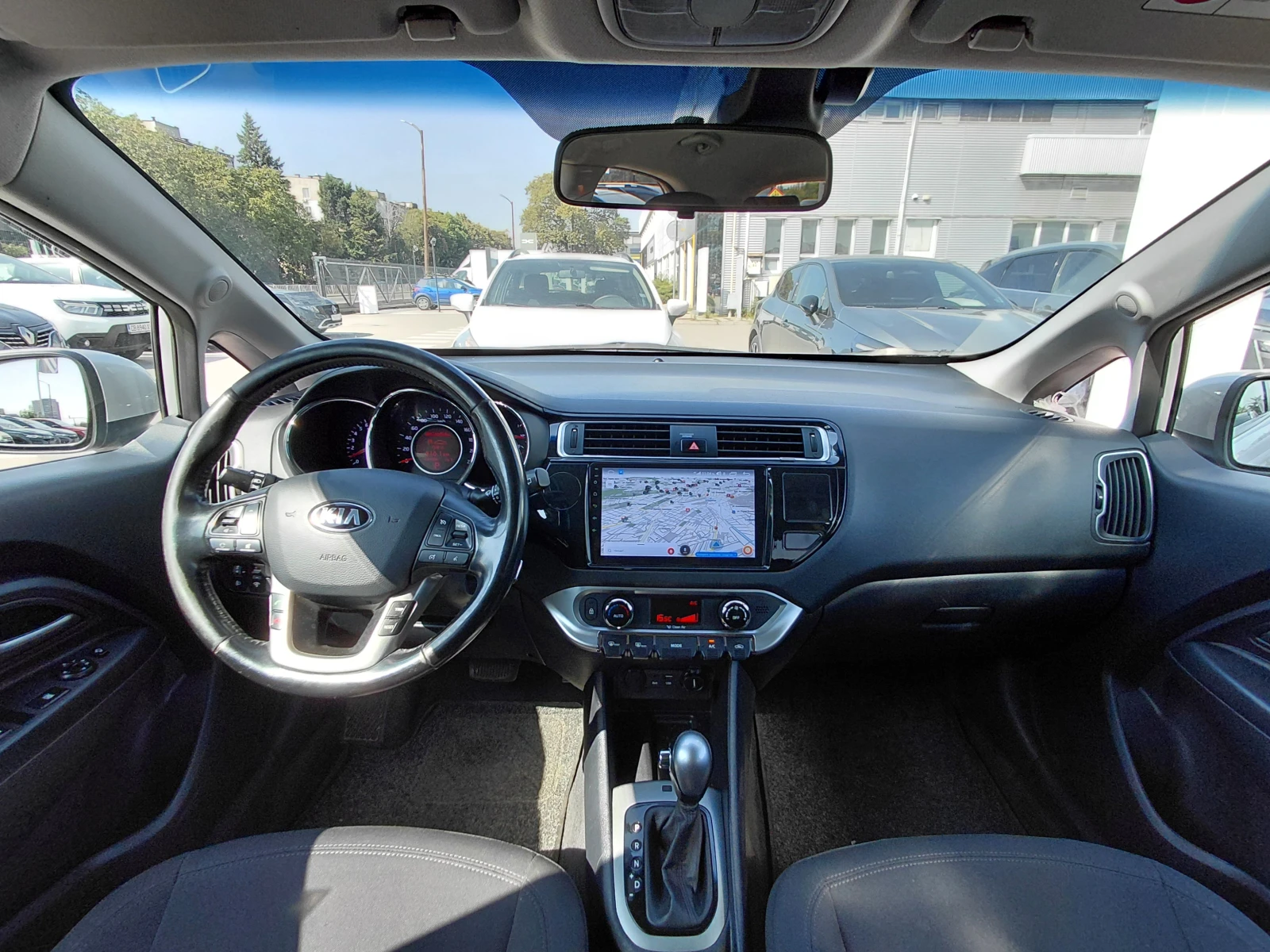 Kia Rio 1.4i LPG 110k.c., снимка 8 - Автомобили и джипове - 55102921