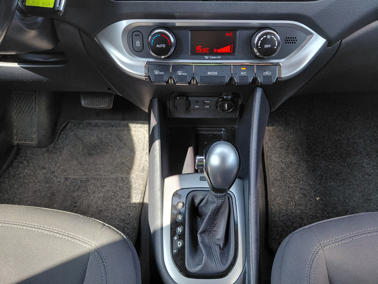 Kia Rio 1.4i LPG 110k.c., снимка 11 - Автомобили и джипове - 55102921