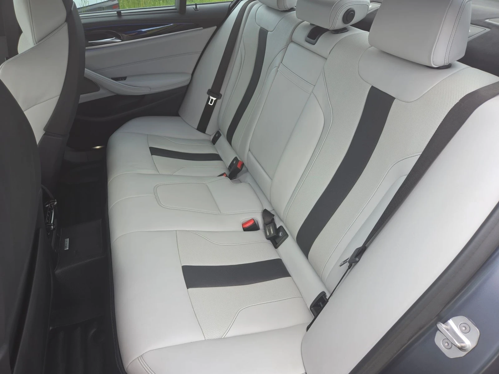 BMW M5 Автокредит Цена до България, снимка 15 - Автомобили и джипове - 55493681