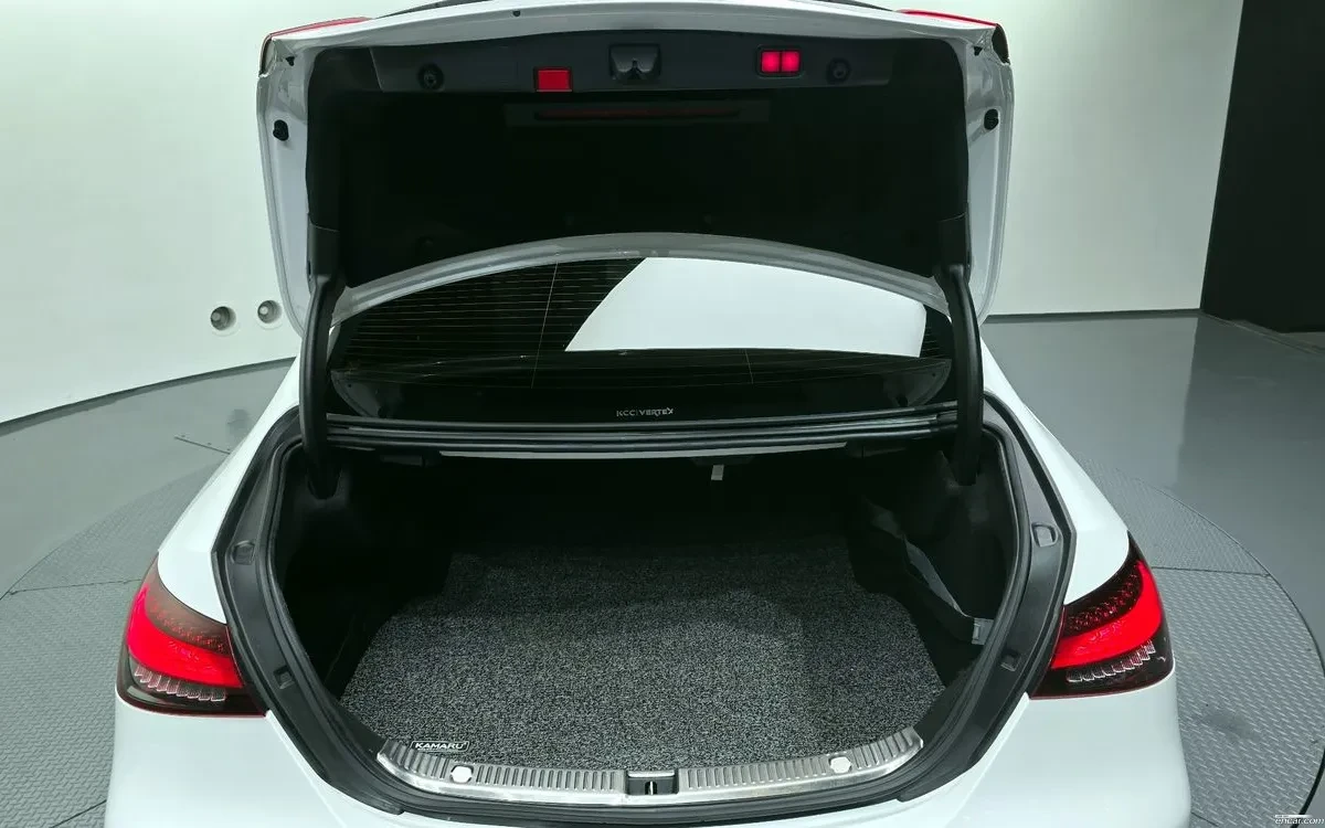 Mercedes-Benz E 220 d 4Matic EXLUSIVE, снимка 17 - Автомобили и джипове - 55507341
