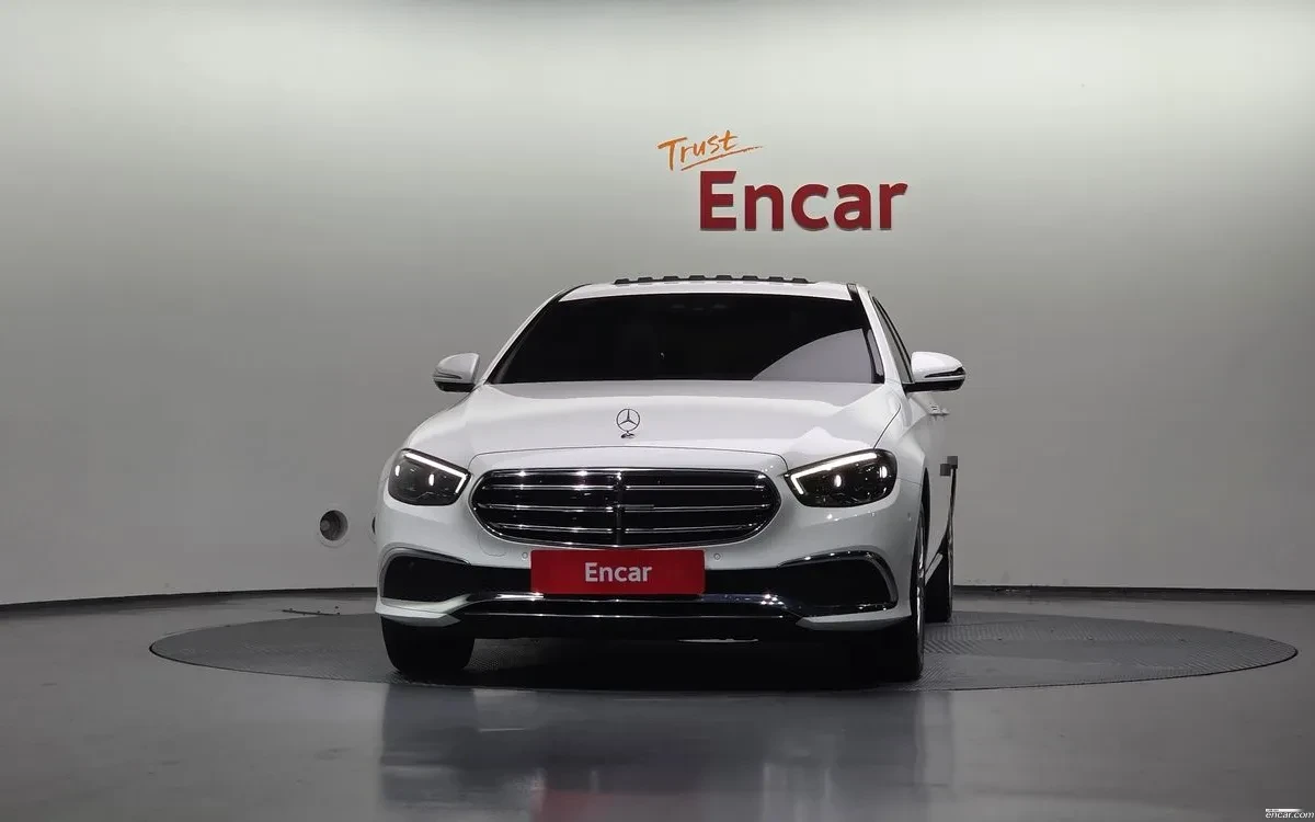 Mercedes-Benz E 220 d 4Matic EXLUSIVE, снимка 3 - Автомобили и джипове - 55507341