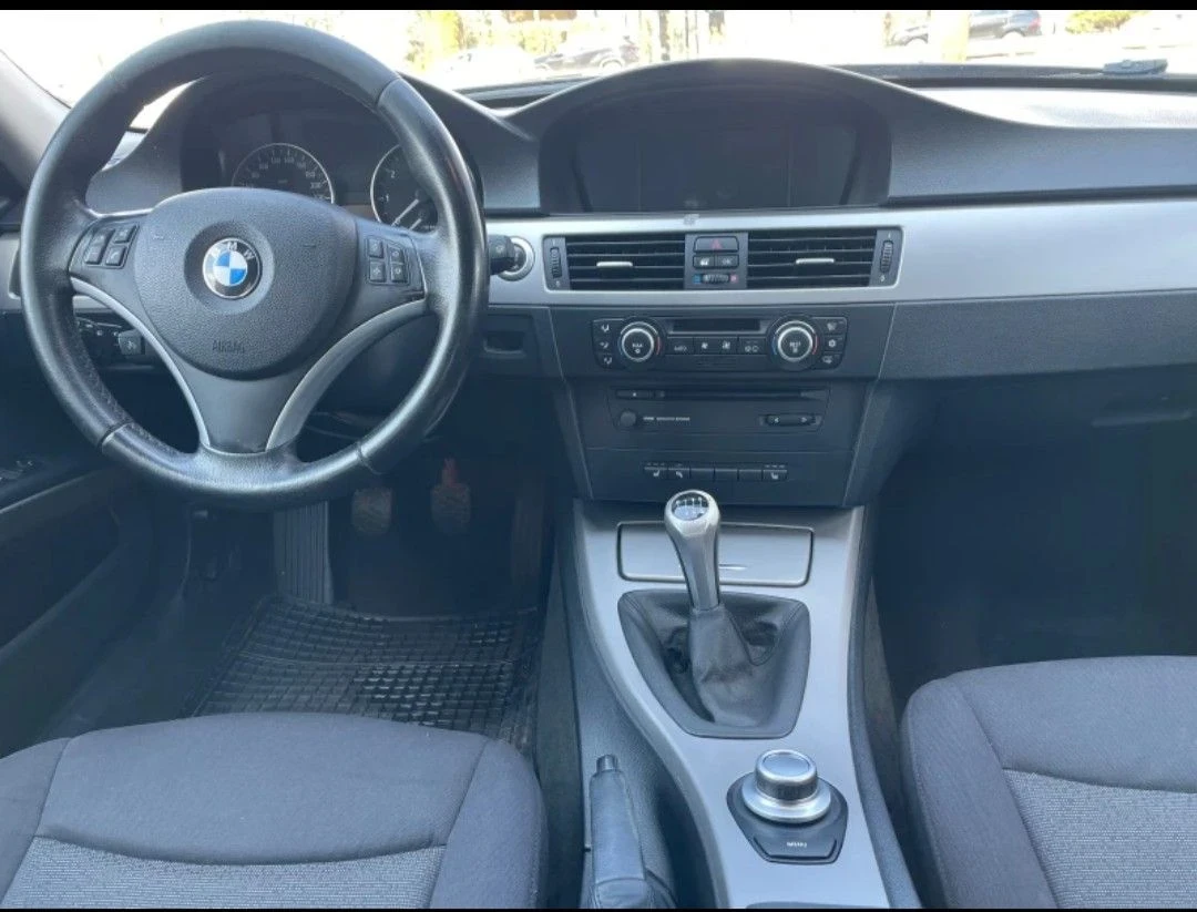 BMW 320, снимка 17 - Автомобили и джипове - 55771399