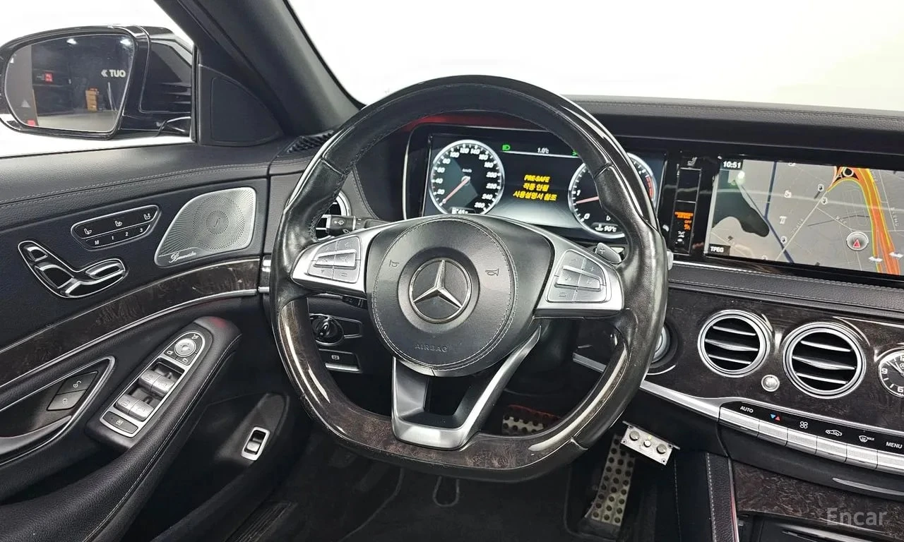 Mercedes-Benz S 350 АМГ 63 ПАКЕТ/d 4MATIC/ДИСТ/360/ХЕДЪП/МАСАЖИ/ОБДУХ/, снимка 13 - Автомобили и джипове - 55903719