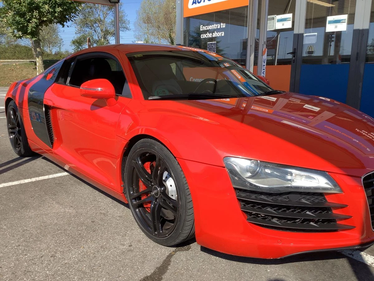 Audi R8 4.2 V8 FSI quattro 49000км., снимка 11 - Автомобили и джипове - 56076522