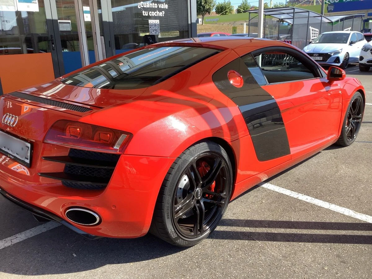 Audi R8 4.2 V8 FSI quattro 49000км., снимка 10 - Автомобили и джипове - 56076522