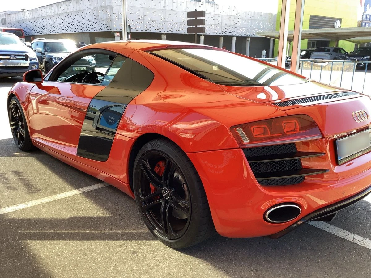 Audi R8 4.2 V8 FSI quattro 49000км., снимка 4 - Автомобили и джипове - 56076522