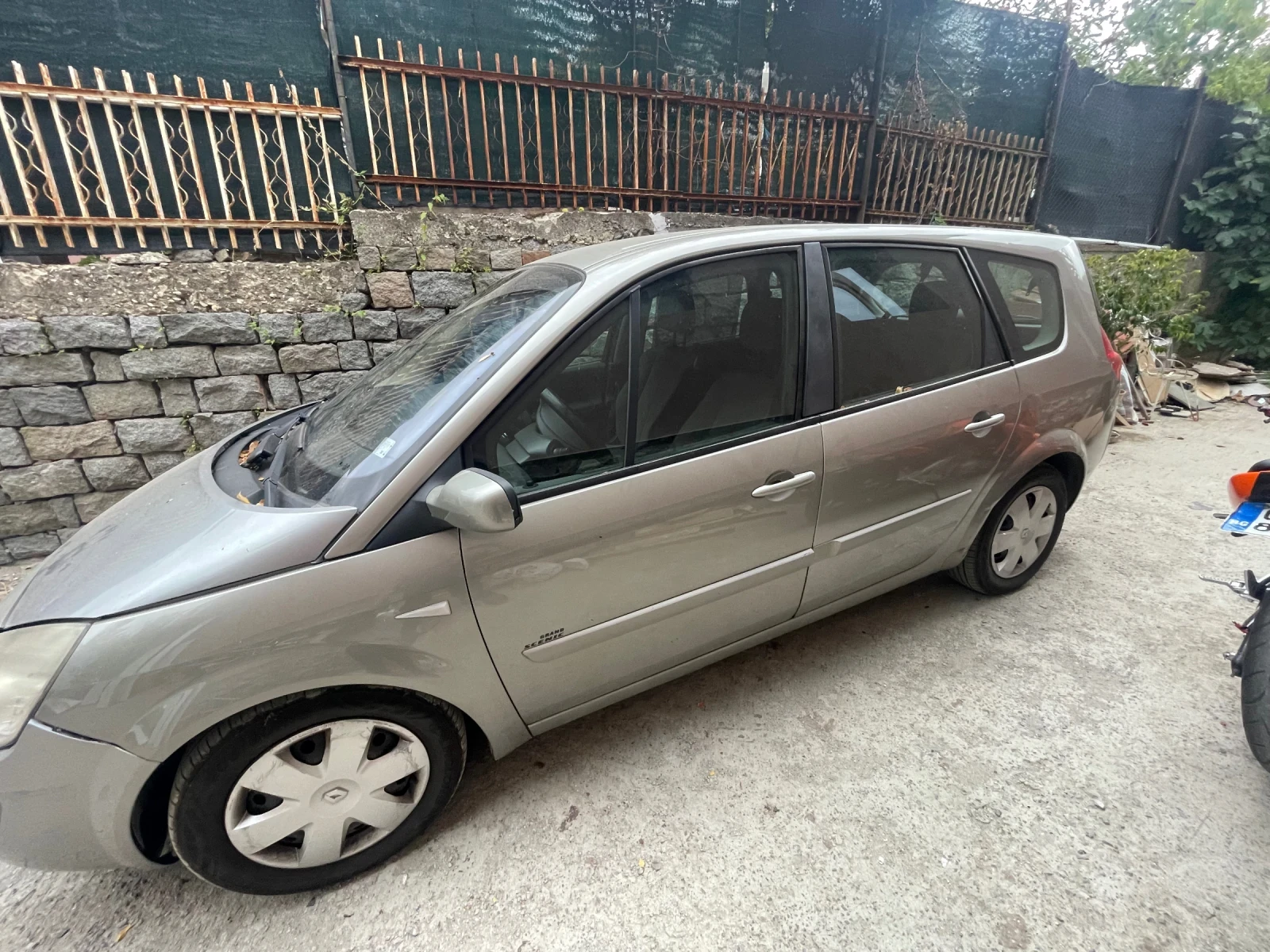 Renault Scenic, снимка 3 - Автомобили и джипове - 56431706