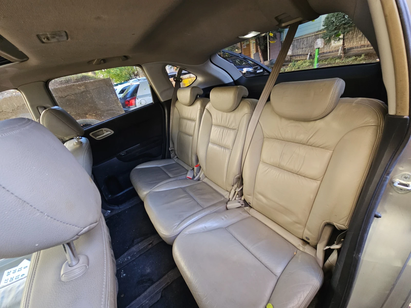 Honda Fr-v Executive XENON, снимка 7 - Автомобили и джипове - 56624731