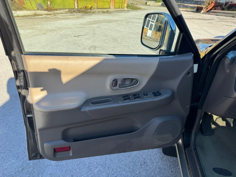 Mitsubishi Pajero sport, снимка 5 - Автомобили и джипове - 52631534