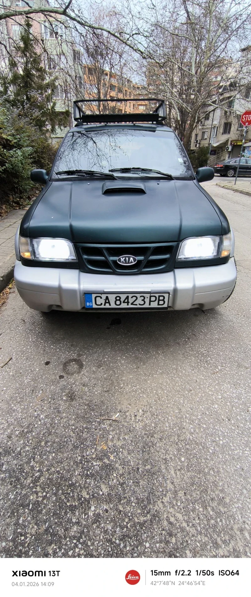 Kia Sportage 2.0 TD , снимка 2 - Автомобили и джипове - 52975846