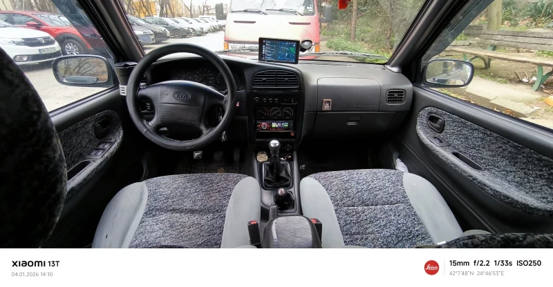 Kia Sportage 2.0 TD , снимка 4 - Автомобили и джипове - 52975846