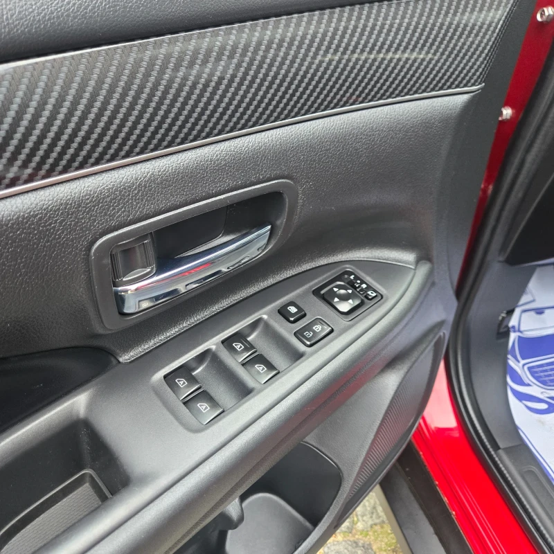 Mitsubishi Outlander 3.0L, AWD,  LIMITED, FULL, 7места, снимка 16 - Автомобили и джипове - 52998913