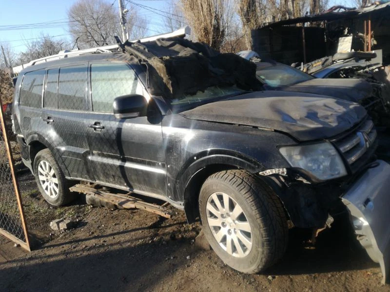 Mitsubishi Pajero 3.2d, снимка 3 - Автомобили и джипове - 38092491