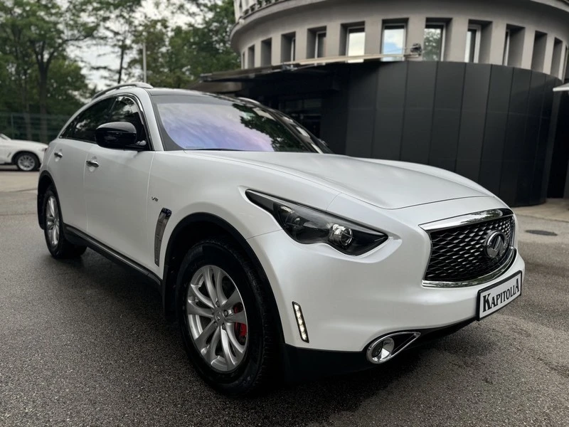 Infiniti QX70, снимка 4 - Автомобили и джипове - 46058094