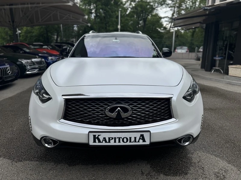 Infiniti QX70, снимка 3 - Автомобили и джипове - 46058094