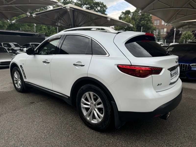 Infiniti QX70, снимка 7 - Автомобили и джипове - 46058094