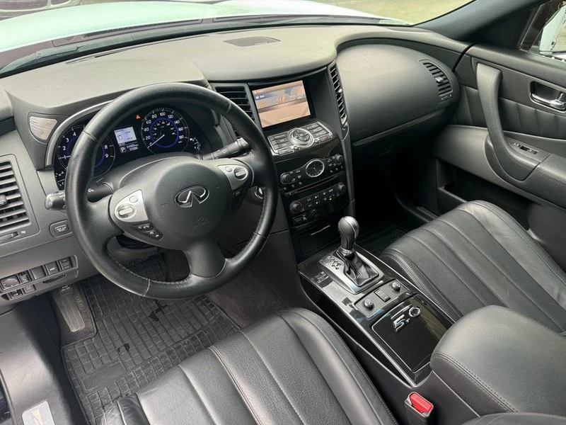 Infiniti QX70, снимка 8 - Автомобили и джипове - 46058094