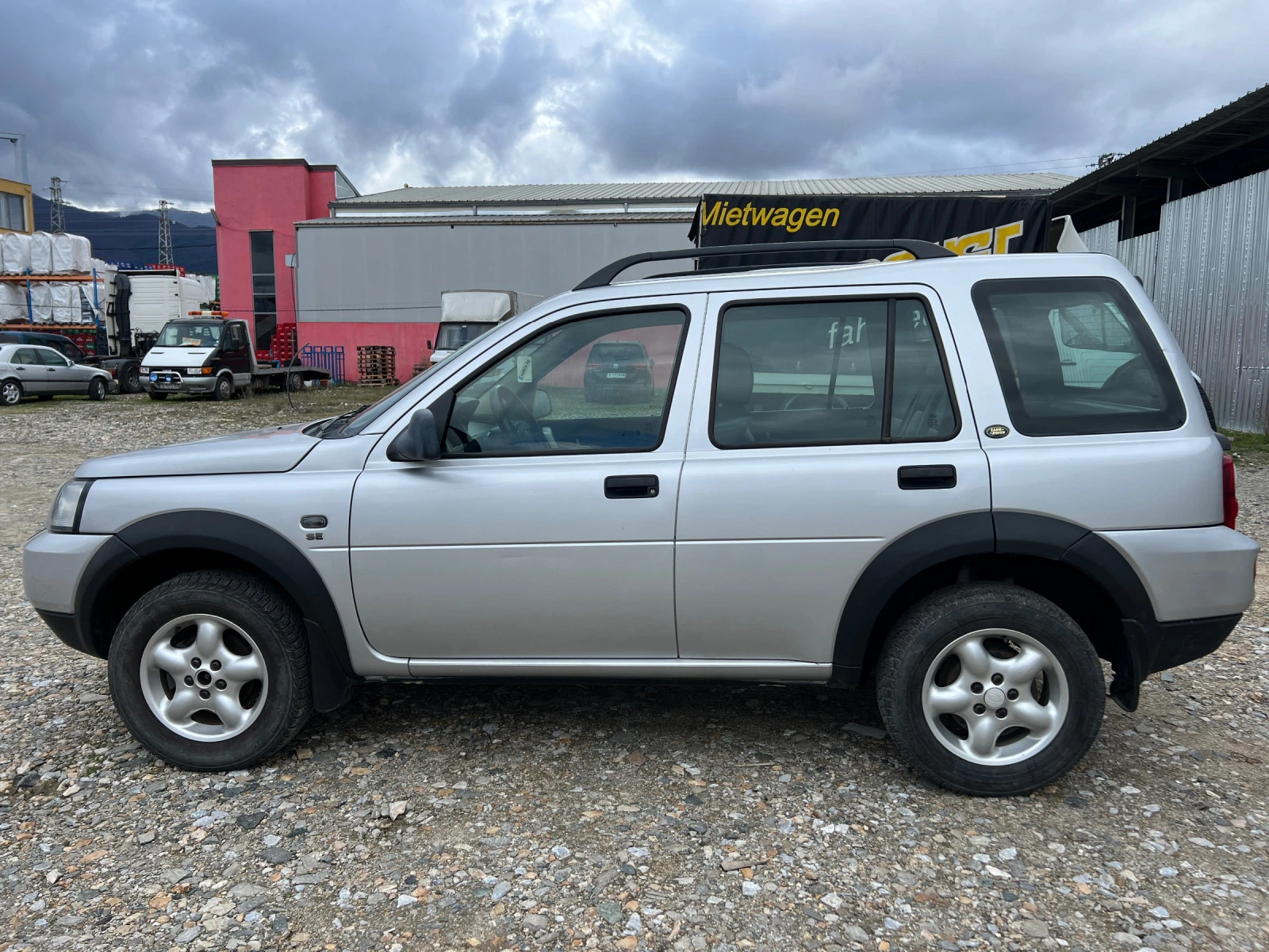 Land Rover Freelander 2.0 TD4  - изображение 8