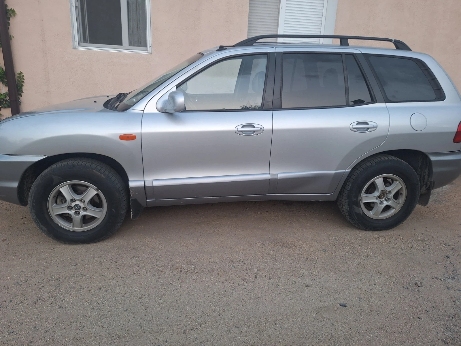 Hyundai Santa fe 2.0crdi 4x4 - изображение 2