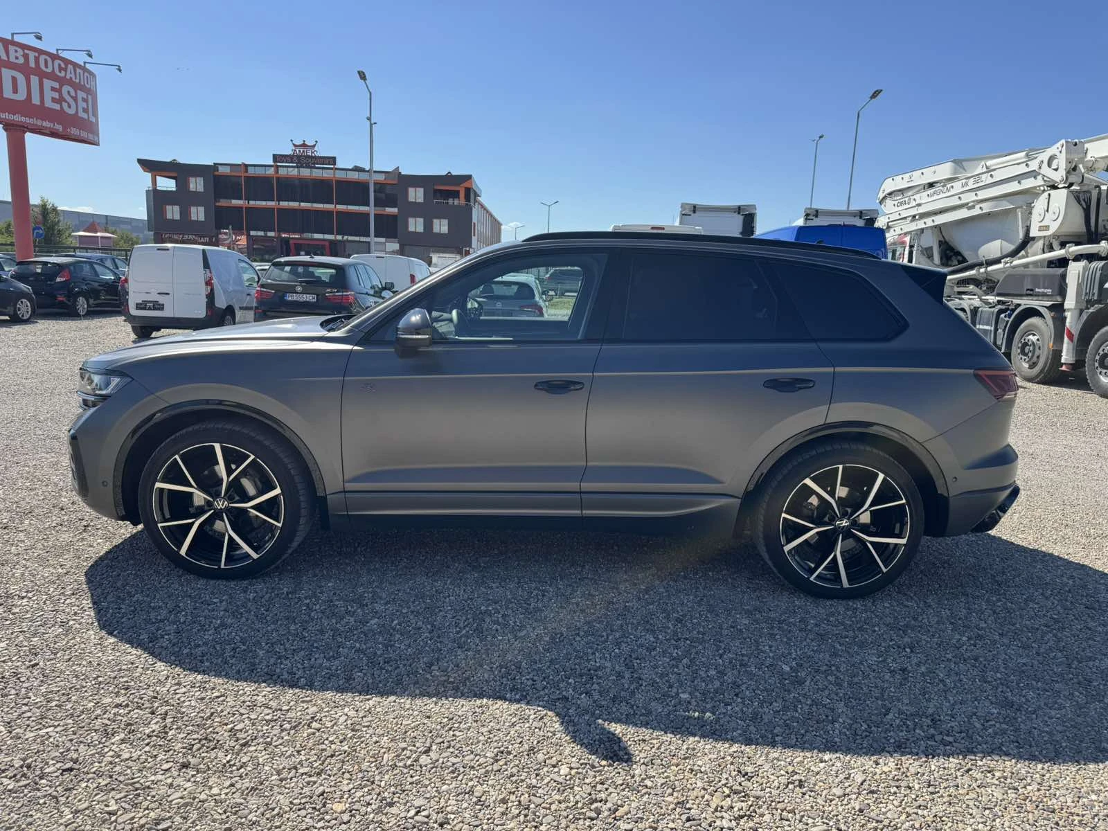 VW Touareg R-Line 3.0 TDI DSG - изображение 4