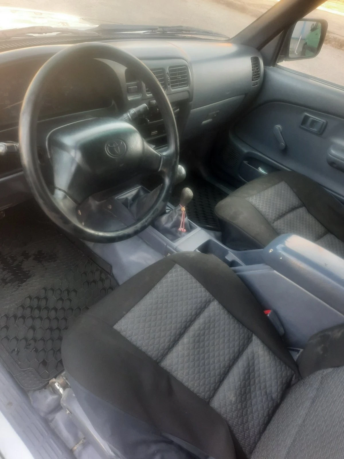 Toyota Hilux | Mobile.bg � ����������� 10