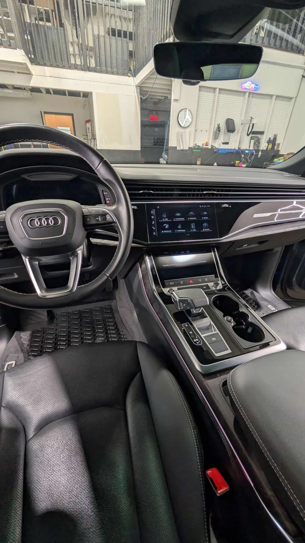 Audi Q8 * Progressiv * CARFAX * ПАНОРАМА*  - изображение 2