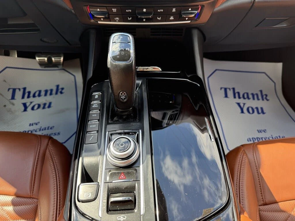 Maserati Levante S GranSport* AWD* АвтоКредит* (ЦЕНА ДО БГ), снимка 14 - Автомобили и джипове - 53965287